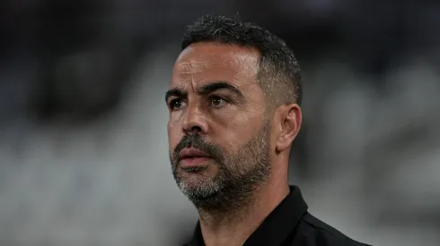 Artur Jorge terá grande desafio pelo Botafogo.