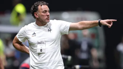 Gabriel Milito tem dúvidas para escalar time atleticano.