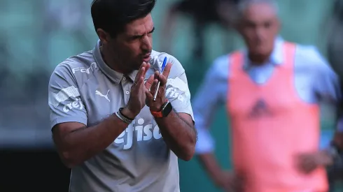 Abel Ferreira pode promover mudanças no Palmeiras contra o Del Valle. 
