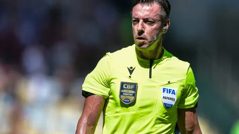 Claus causou polêmica no clássico