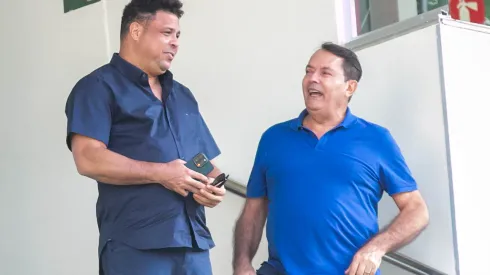 MG - BELO HORIZONTE - 06/05/2023 - BRASILEIRO A 2023, CRUZEIRO X SANTOS - Ronaldo e Pedro Lourenco antes da partida entre Cruzeiro e Santos no estadio Independencia pelo campeonato BRASILEIRO A 2023. Foto: Fernando Moreno/AGIF