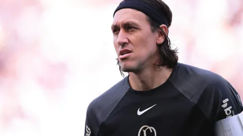 Cássio vive período no banco de reservas do Corinthians