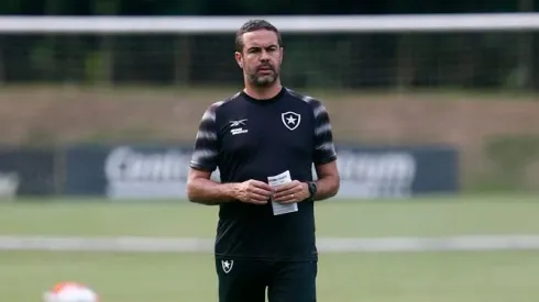 Foto: Vítor Silva/Botafogo – Arthur Jorge entra com time reserva em jogo da Copa do Brasil
