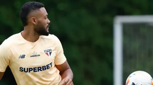 Foto: Rubens Chiri/ São Paulo FC - Sabino, zagueiro do São Paulo