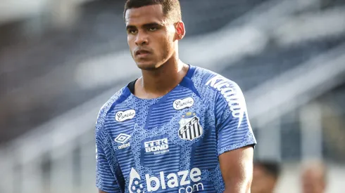 Enzo Monteiro não foi relacionado para o jogo do Peixe