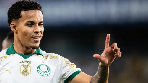 Lázaro, jogador do Plameiras.