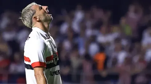 Foto: Marcello Zambrana/AGIF - Calleri sofre lesão na panturrilha