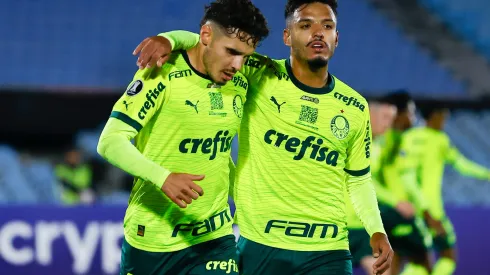 Jogadores do Palmeiras comemorando gol na Copa Libertadores. (Foto de Ernesto Ryan/Getty Images)