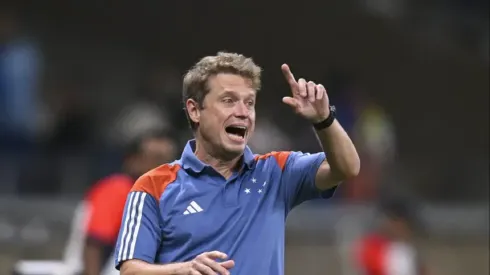 Foto: Pedro Vilela/Getty Images – Fernando Seabra, técnico do Cruzeiro
