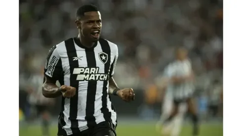 Foto: Jorge Rodrigues/AGIF - Júnior Santos celebra boa fase no Botafogo