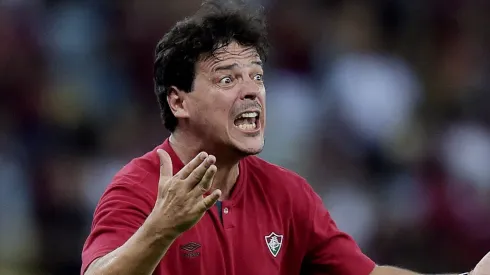Fernando Diniz reclama da arbitragem após expulsão