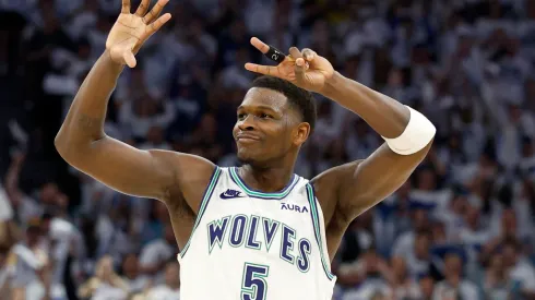 Anthony Edwards se destacou novamente pelo Minnesota Timberwolves contra o Denver Nuggets (Foto: David Berding/Getty Images)
