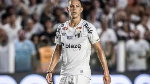 Foto: Raul Baretta/ Santos FC - JP Chermont agradece elenco do Santos