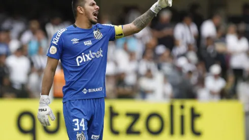 João Paulo fica no Santos e não vai para Corinthians