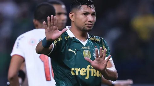Rony é procurado pelo Santos, mas Palmeiras não quer vender
