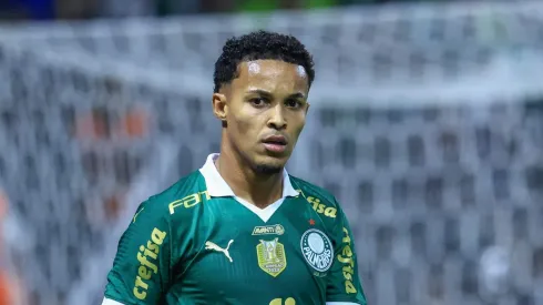 Lázaro jogou 14 dos últimos 15 jogos do Palmeiras