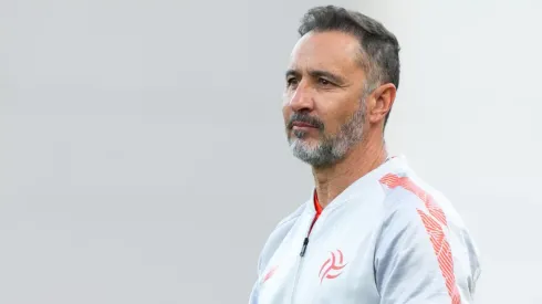 Vítor Pereira, ex-técnico do Corinthians, reclama do futebol brasileiro