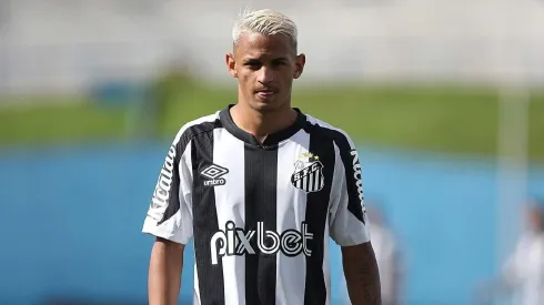 Foto: Pedro Ernesto Guerra/Santos FC – Patati, jogador do Santos. interessa o futebol do Japão
