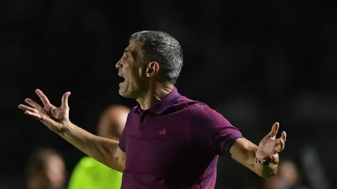 Juan Pablo Vojvoda, técnico do Fortaleza durante partida contra o Vasco no estádio São Januário pela Copa Do Brasil 2024.
