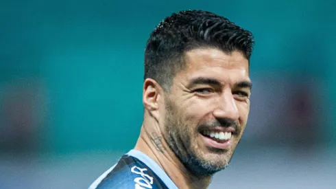 Luis Suárez durante partida contra o Bahia. Jogador revela como era convivência com o uruguaio.
