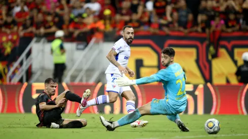 Moises comemora gol do Fortaleza durante a partida contra o Sport. Foto: Marlon Costa/AGIF
