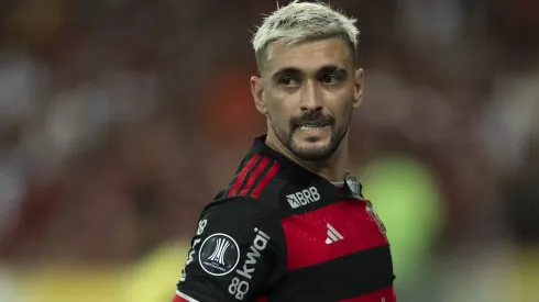 Arrascaeta tem contrato no Flamengo até dezembro de 2026
