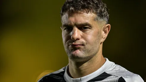 Foto: Thiago Ribeiro/AGIF - Vegetti ficou bravo com a torcida do Flamengo