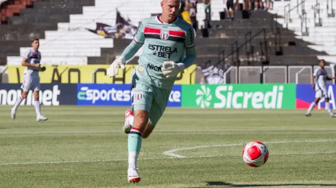 Foto: Roberto Gardinalli/AGIF - João Carlos analisou o Santos