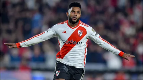 Foto: Marcelo Endelli/Getty Images – Borja comemorando gol
