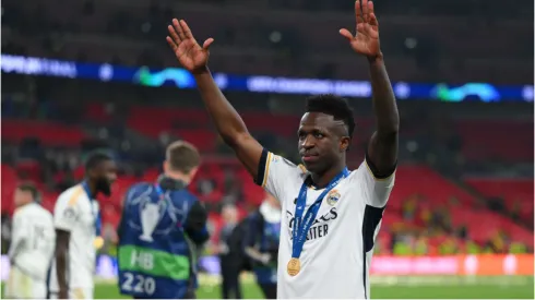 foto: David Ramos/Getty Images - Vini comemorando