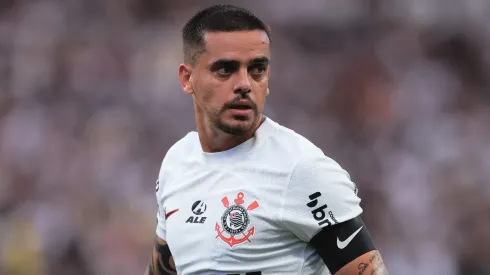 Fagner vem repensando futuro no Corinthians após saída de companheiros de equipe
