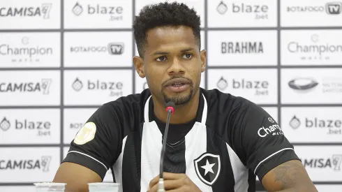 Júnior Santos tem futuro no Flamengo exposto nos bastidores
