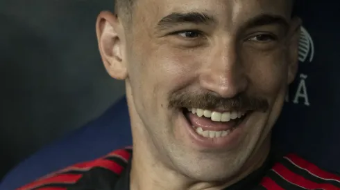 Léo Ortiz pode ser volante no Flamengo 
