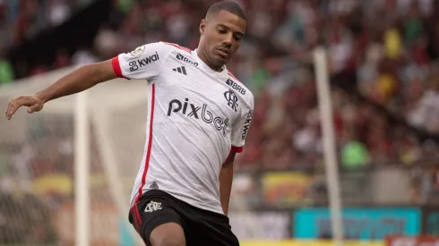De La Cruz jogador do Flamengo durante partida contra o Vasco. Foto: Thiago Vasconcelos Dos Santos/AGIF
