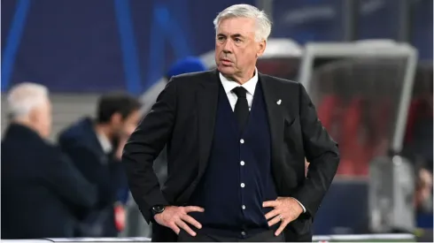 Foto: Stuart Franklin/Getty Images – Ancelotti em jogo do Real Madrid.
