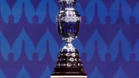 Taça da Copa América. (Foto de Eva Marie Uzcategui/Getty Images)
