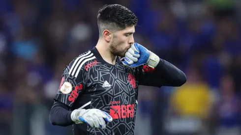 Rossi, comemora gol de Ayrton Lucas, jogador do Flamengo,  durante partida contra o Cruzeiro no estádio Mineirão pelo Brasileirão Série A – Foto: Gilson Lobo/AGIF
