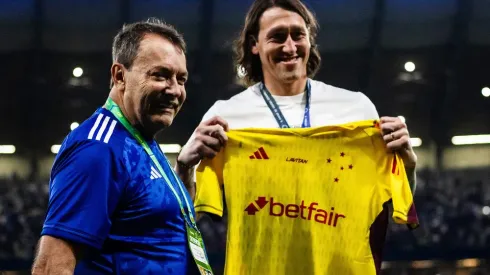 Foto: Gustavo Aleixo/Cruzeiro - Cássio apresentado no Cruzeiro