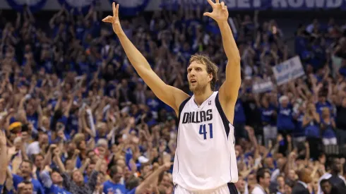 Nowitzki em ação na temporada 2011 pelos Mavericks (Foto: Ronald Martinez/Getty Images)