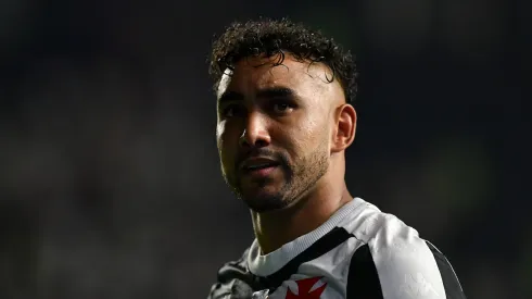 Francês volta a ser baixa no Vasco. Thiago Ribeiro/AGIF.