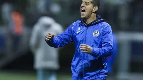 Foto: Alexandre Schneider/Getty Images – Romagnoli lamentou perda de Giay para o Palmeiras
