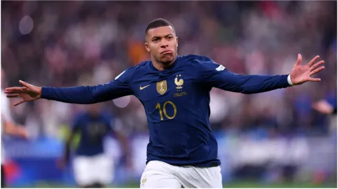 Foto: Aurelien Meunier/Getty Images - Kylian Mbappé comemorando gol