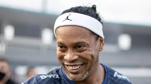 Foto: Celio Junior/AGIF - Ronaldinho Gaúcho apontou Ronaldo Fenômeno como melhor que Cristiano Ronaldo na história