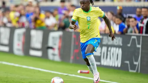 Vini Jr na Seleção Brasileira. (Foto de Rich Storry/Getty Images)
