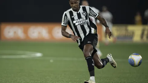 Júnior Santos dedicou a vitória para Tiquinho Soares.