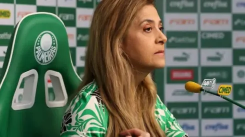 Foto: Reprodução/TV Palmeiras – Leila Pereira, presidente do Palmeiras, recebe apoio da torcida em caso Dudu
