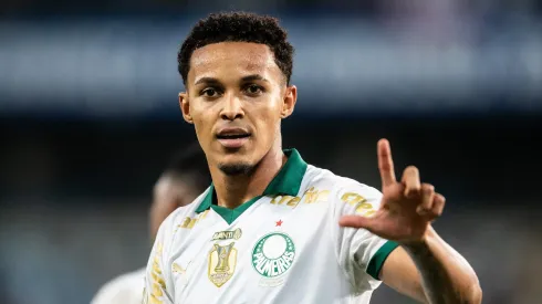 Atacante foi substituído já no final da partida diante do Galo
