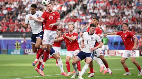 Dinamarca x Inglaterra na Eurocopa. (Foto de Alex Grimm/Getty Images)
