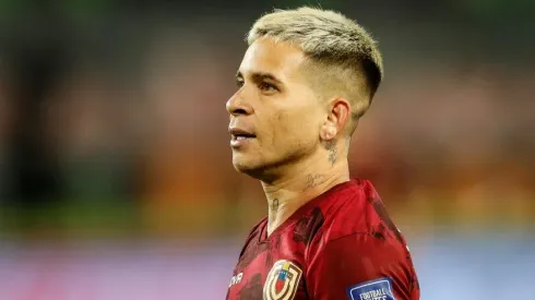 Soteldo na seleção venezuelana. Foto: Daniel Apuy/Getty Images
