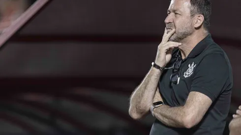 Augusto Melo teve de atender consultoria para contratar CEO.